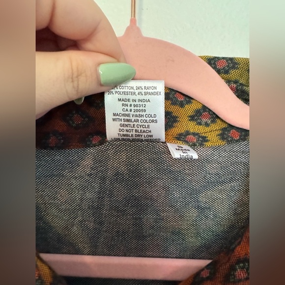 NEW Parsley & Sage Women Button Up Blouse Rainbow Abstract Bow Sleeve Small NWOT - Picture 5 of 9